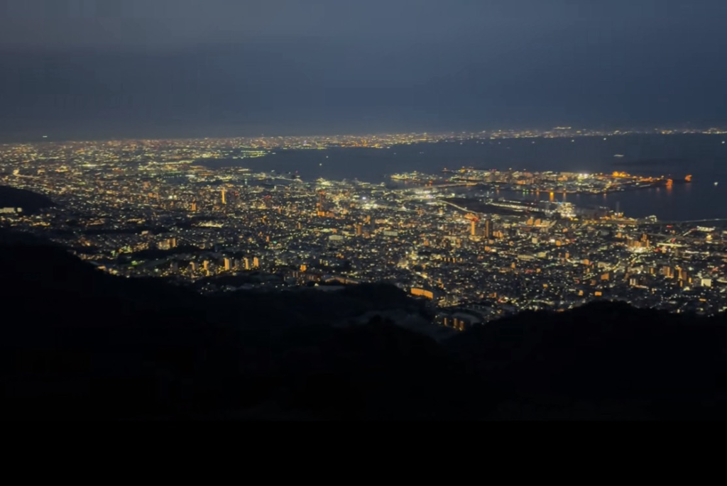 摩耶山掬星台から見下ろす、神戸と大阪の「1000万ドルの夜景」